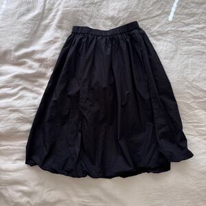Aritzia sunday best bubble midi skirt